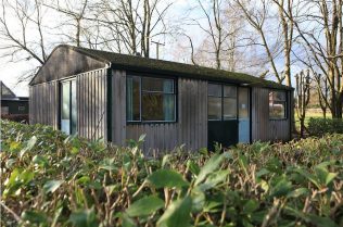 The steel framed Arcon MkV prefab, Avoncroft Museum. February 2016 | Elisabeth Blanchet