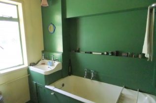 Bathroom, Universal prefab (Chiltern Open Air Museum) | Jane Hearn