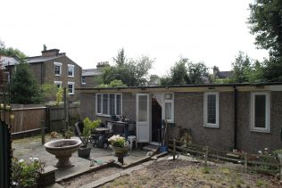 John's Uni-Seco prefab from the back garden | Elisabeth Blanchet