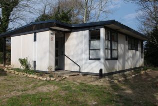 Reconstructed American UK100 prefab, Memoire de Soye, Brittany, France | Elisabeth Blanchet