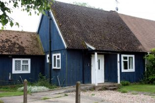 Swedish dormer bungalow front view. Caxton, Cambridgeshire | Prefab Museum
