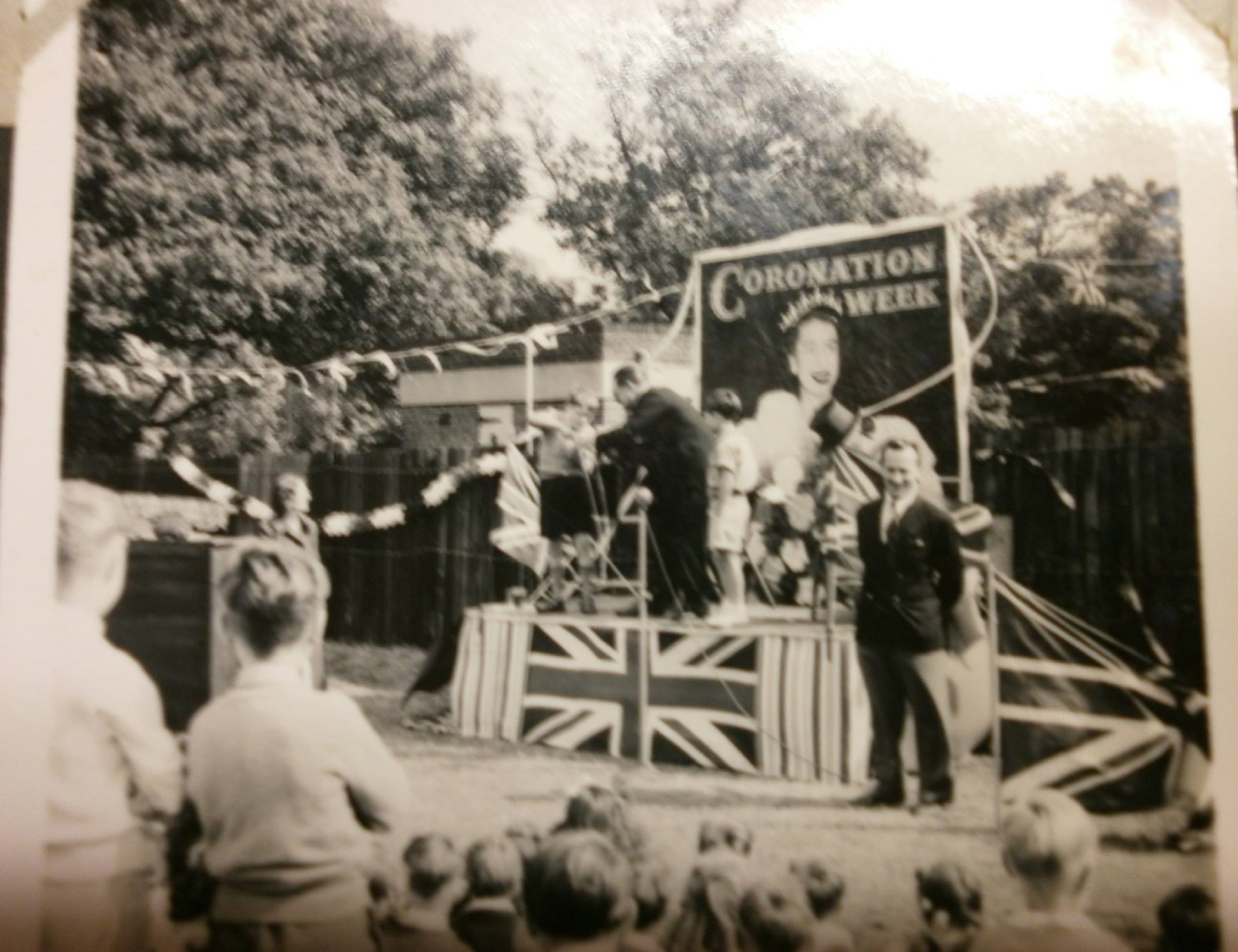 Coronation party, Lower Jackwood Close, Eltham