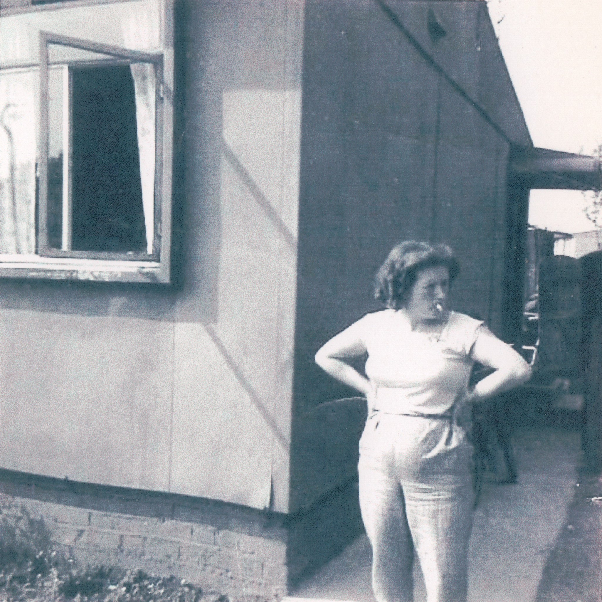 Collection of June Leigh, 48 Fairview Avenue, Wigmore, Gillingham