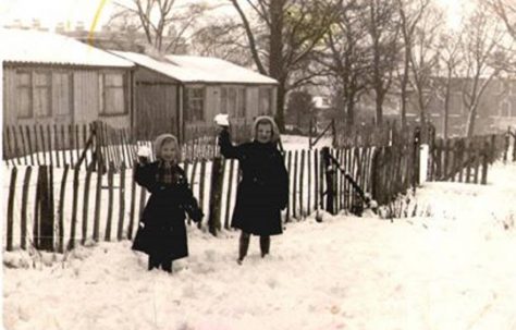 Brenda Anderson and Jeannette Anderson in the snow. Hollyhedge Bungalows, Blackheath SE3