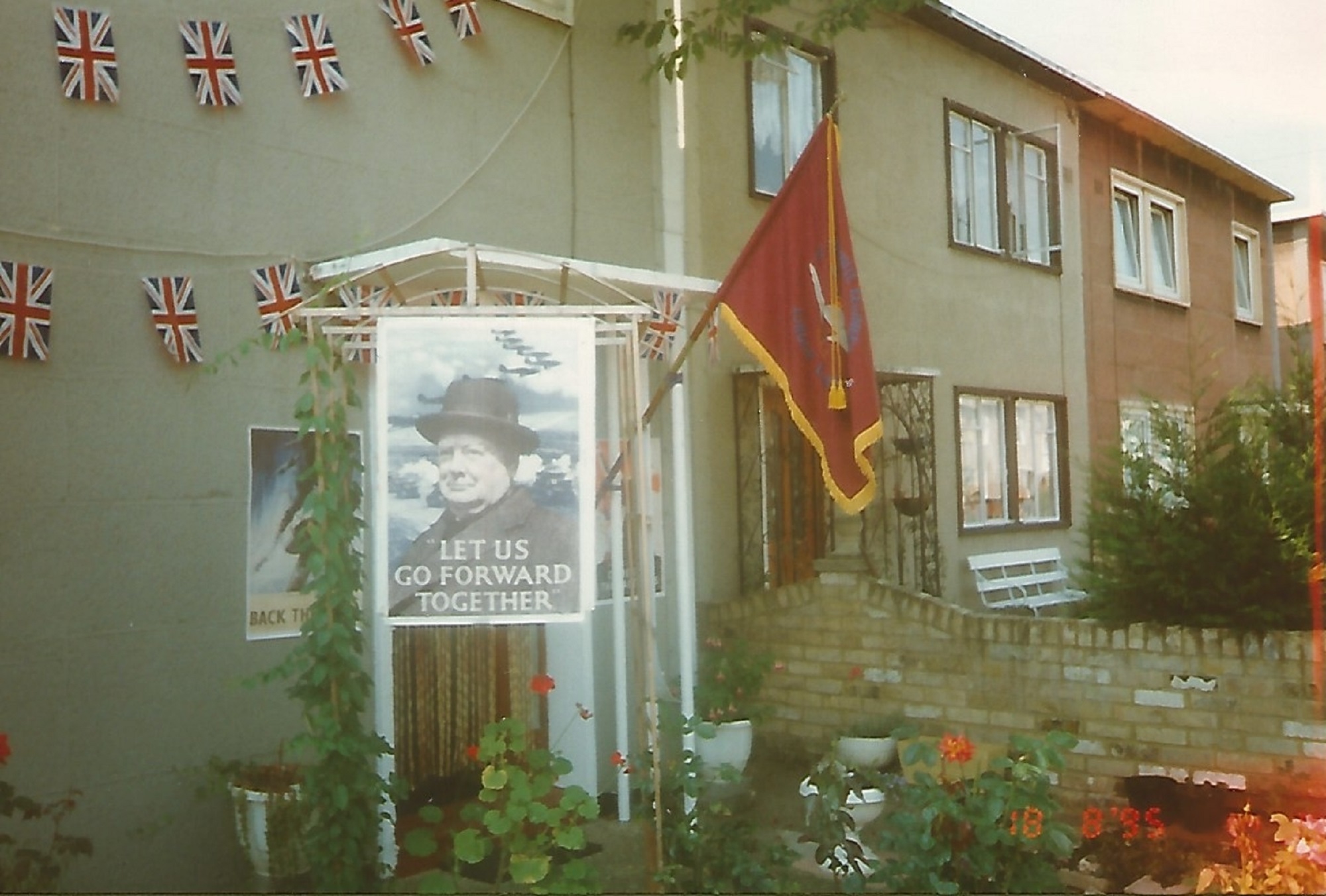 Celebrations for 50th anniversary of VE Day. Billson Street, London E14