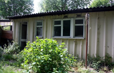 Site visit: Wake Green Road listed prefabs, Moseley. 3 June 2016