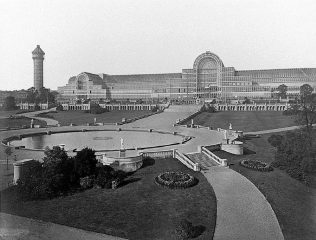 Crystal Palace General view from Water Temple | By Philip Henry Delamotte (1821–1889) - Smithsonian Libraries, Public Domain, https://commons.wikimedia.org/w/index.php?curid=2183219