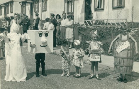 Coronation party, Wiston Close, Whitehawk, Brighton