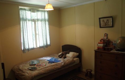 Bedroom, AIROH prefab, St Fagan's Museum