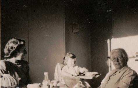 Anne's family in the prefab, St Andrews Drive, Lincoln