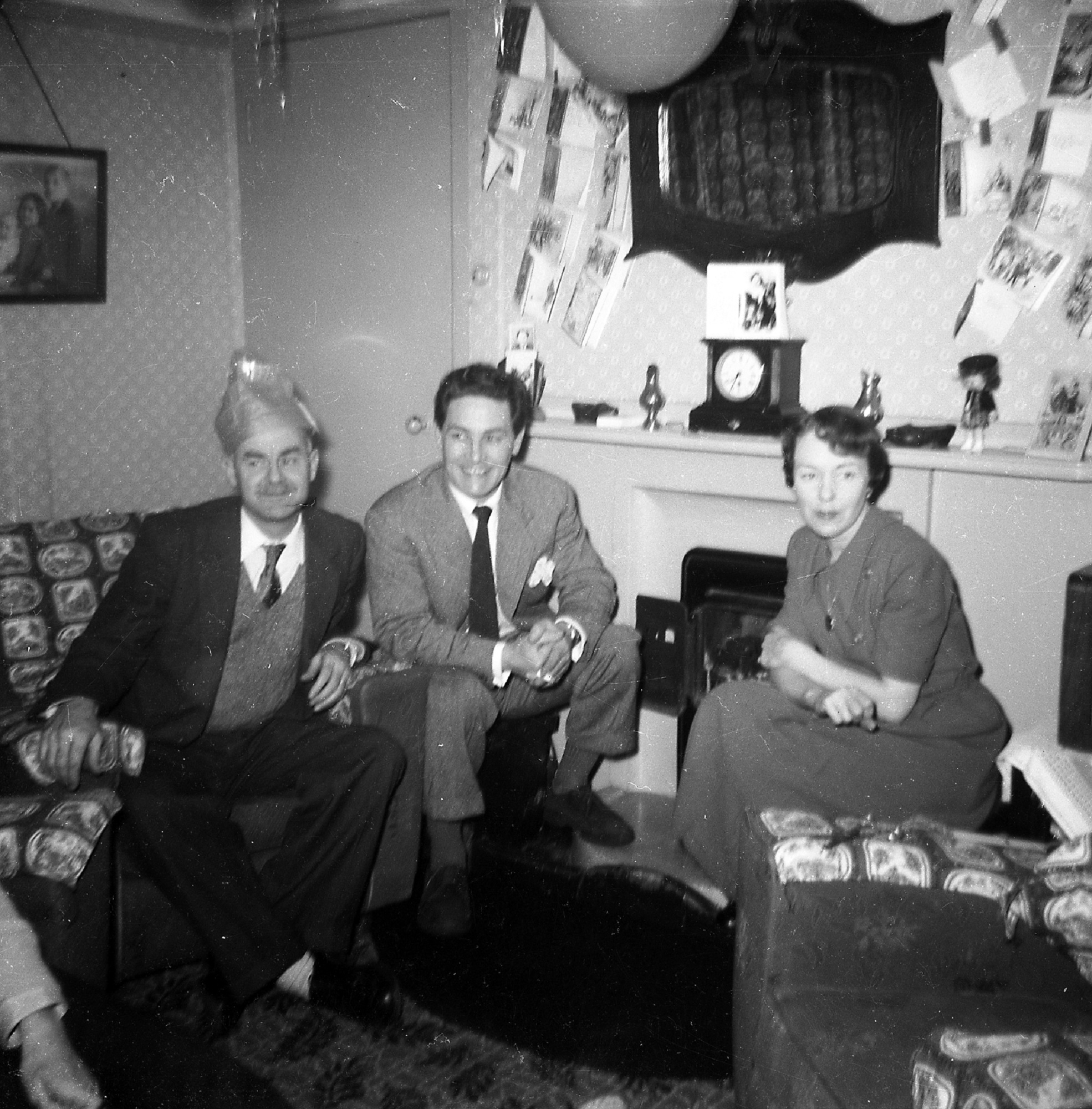 Fred, Gordon and Kath in the prefab. Sixth Street, Pollards Hill