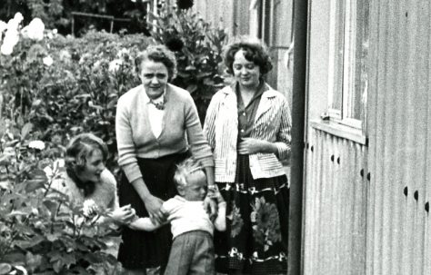 Jan, Elsie and Steve. Sixth Street, Pollards Hill