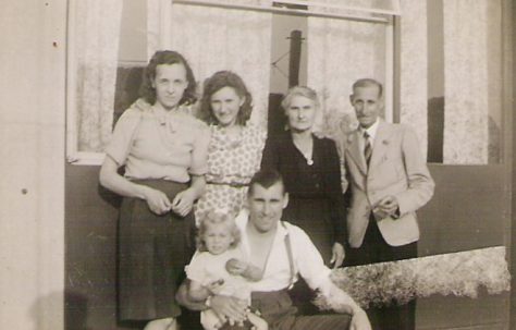 Ivy Pope, Marie Nieuwdorp, Amy and Albert Pope. Front row Robert Pope and Roberta. 849 Ripple Road