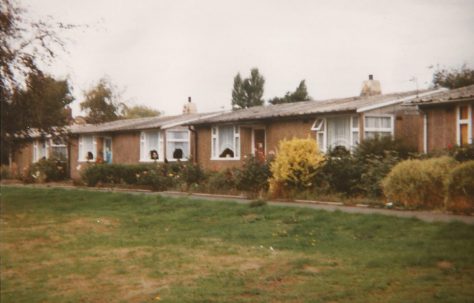 Islington Crescent prefabs, Wood End