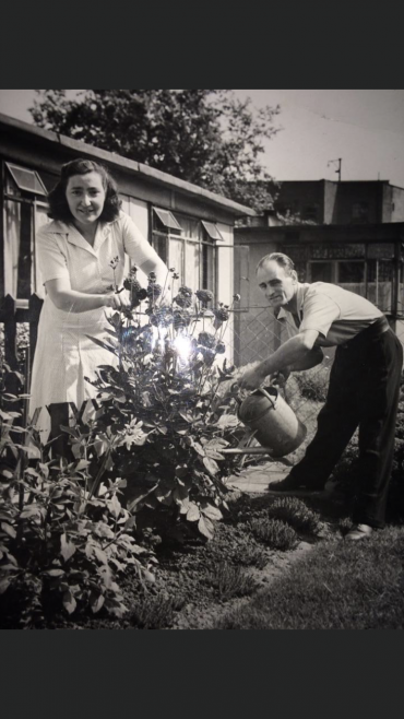 Grandparents Clifford near Camden Road London | Jonathan Henley