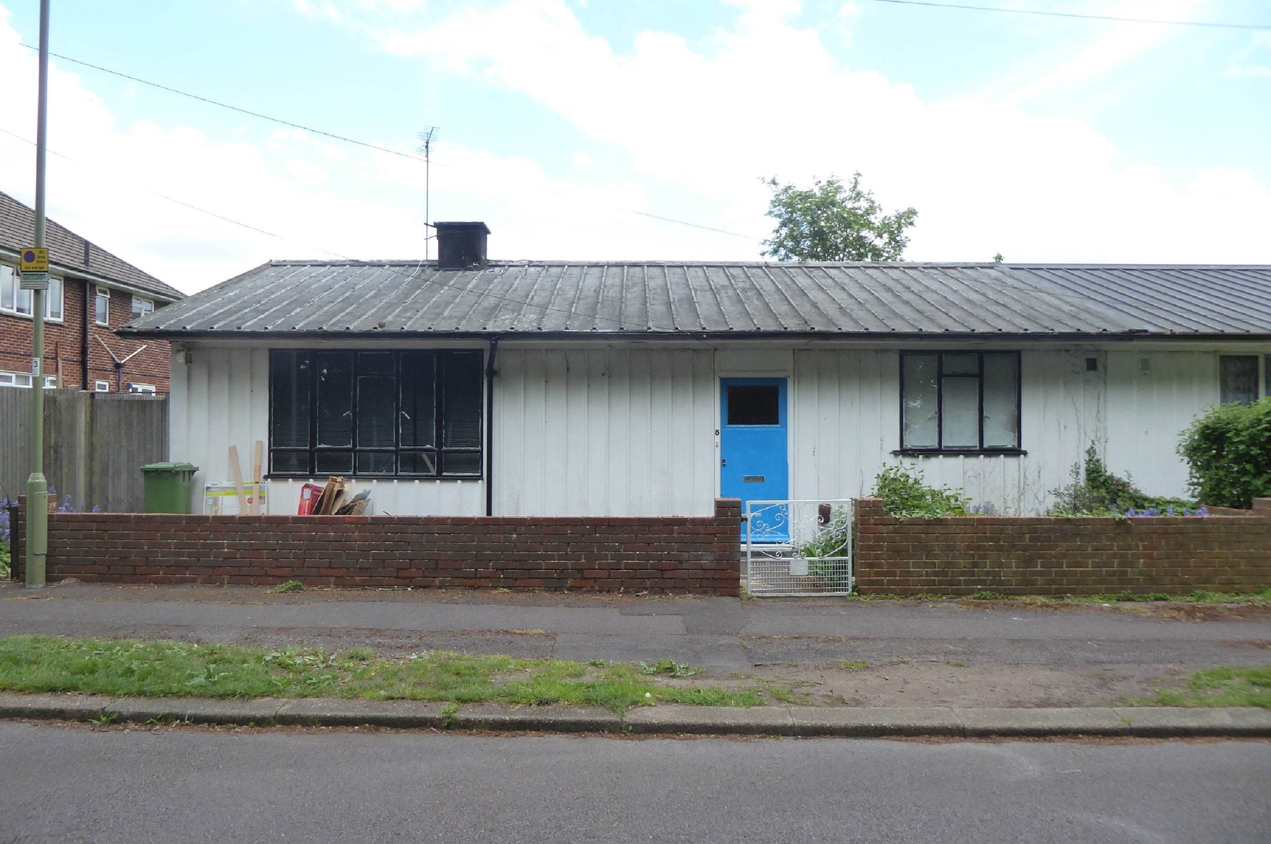 Hawksley BL8 bungalow, Beach Close, Hamble-le-Rice